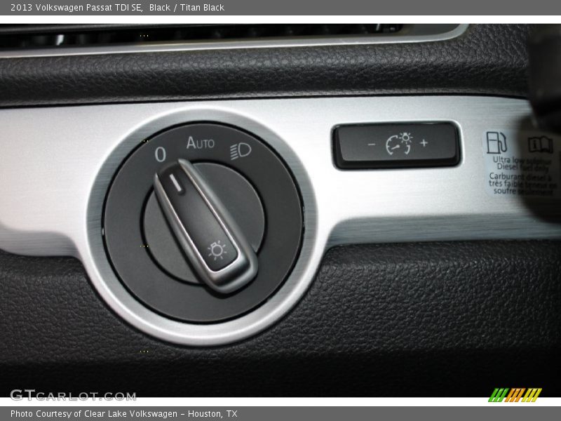 Black / Titan Black 2013 Volkswagen Passat TDI SE
