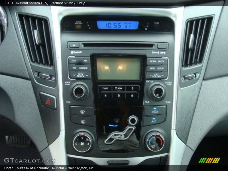 Radiant Silver / Gray 2011 Hyundai Sonata GLS