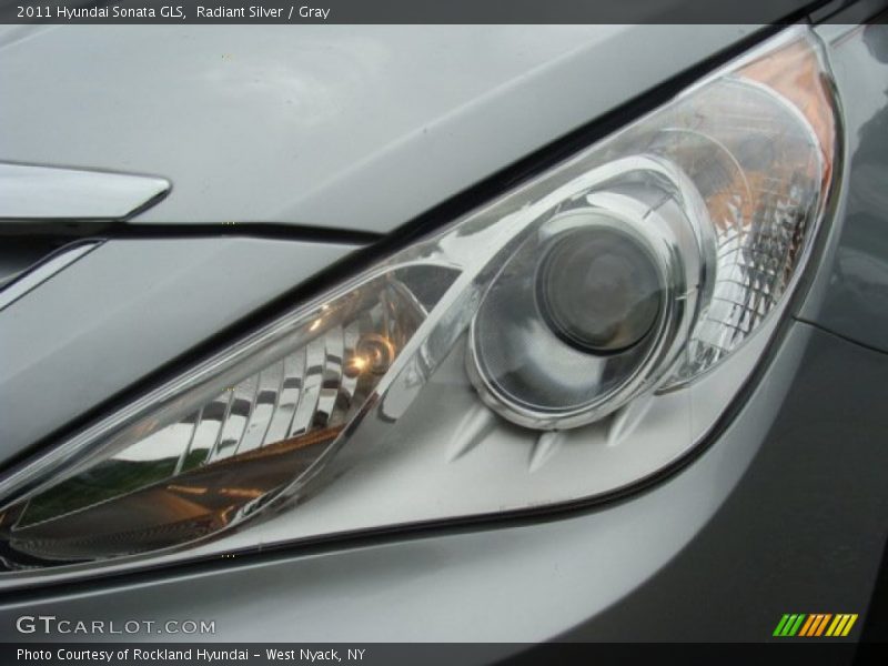 Radiant Silver / Gray 2011 Hyundai Sonata GLS