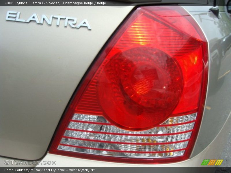 Champagne Beige / Beige 2006 Hyundai Elantra GLS Sedan