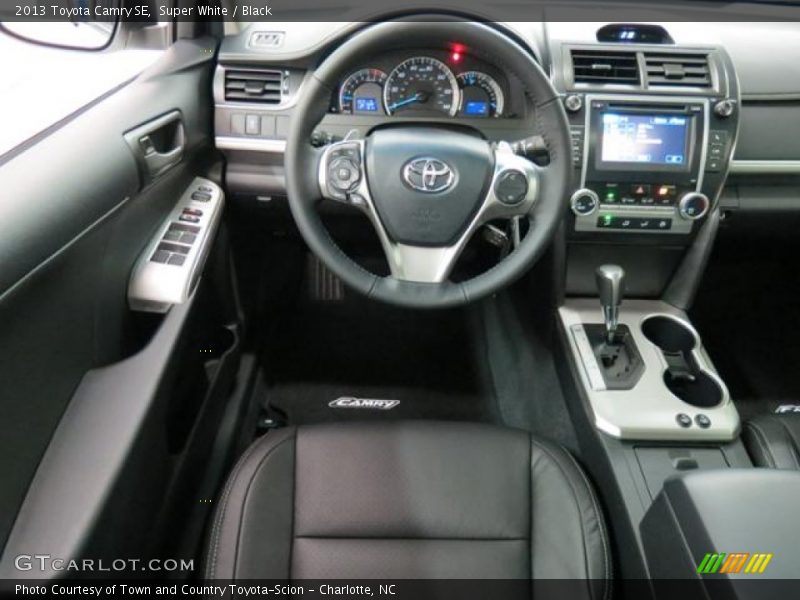 Super White / Black 2013 Toyota Camry SE