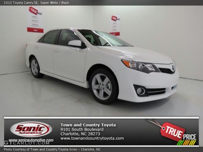 Super White / Black 2013 Toyota Camry SE