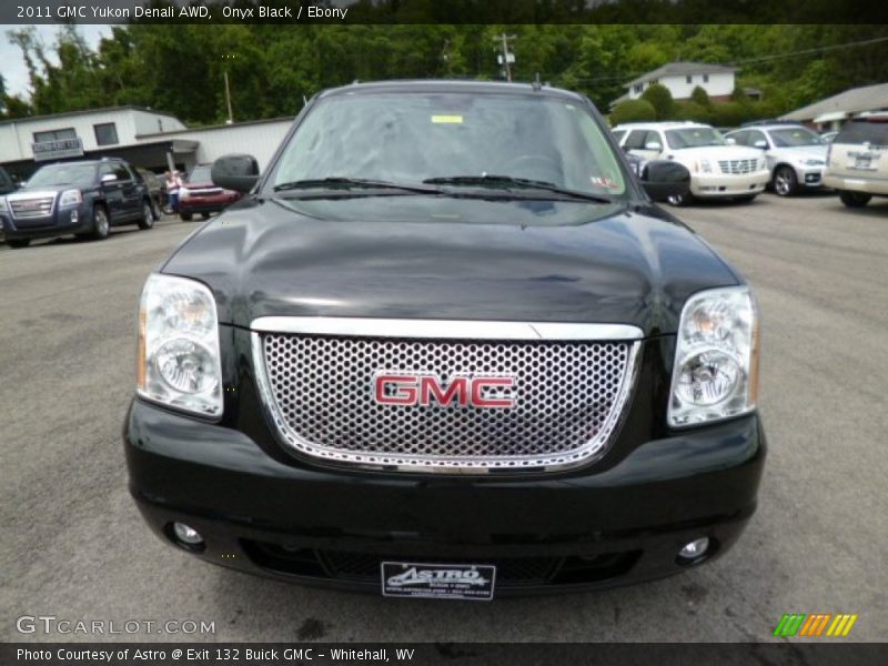 Onyx Black / Ebony 2011 GMC Yukon Denali AWD