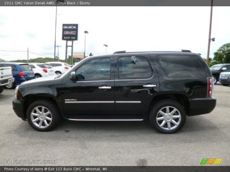Onyx Black / Ebony 2011 GMC Yukon Denali AWD
