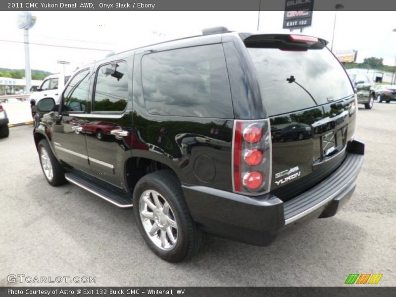 Onyx Black / Ebony 2011 GMC Yukon Denali AWD