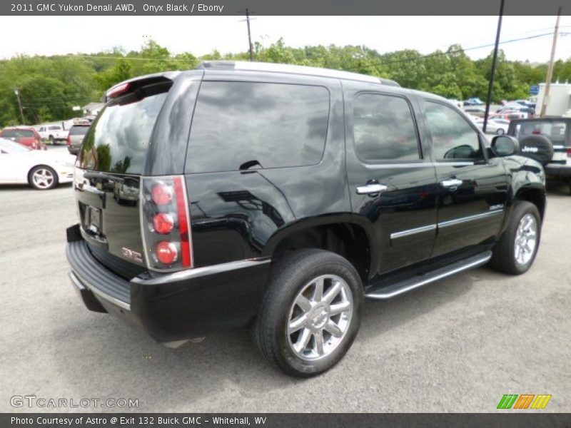 Onyx Black / Ebony 2011 GMC Yukon Denali AWD