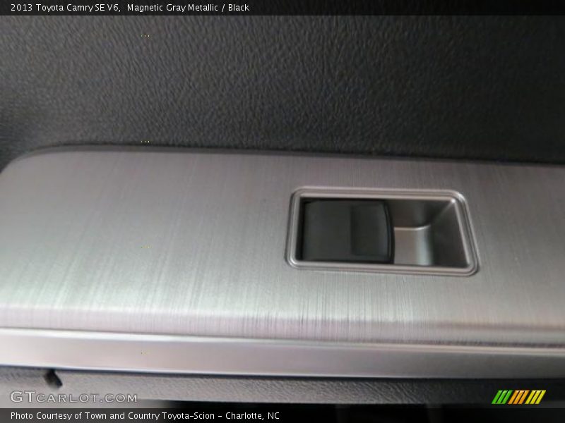 Magnetic Gray Metallic / Black 2013 Toyota Camry SE V6