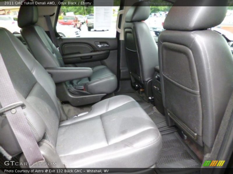 Onyx Black / Ebony 2011 GMC Yukon Denali AWD