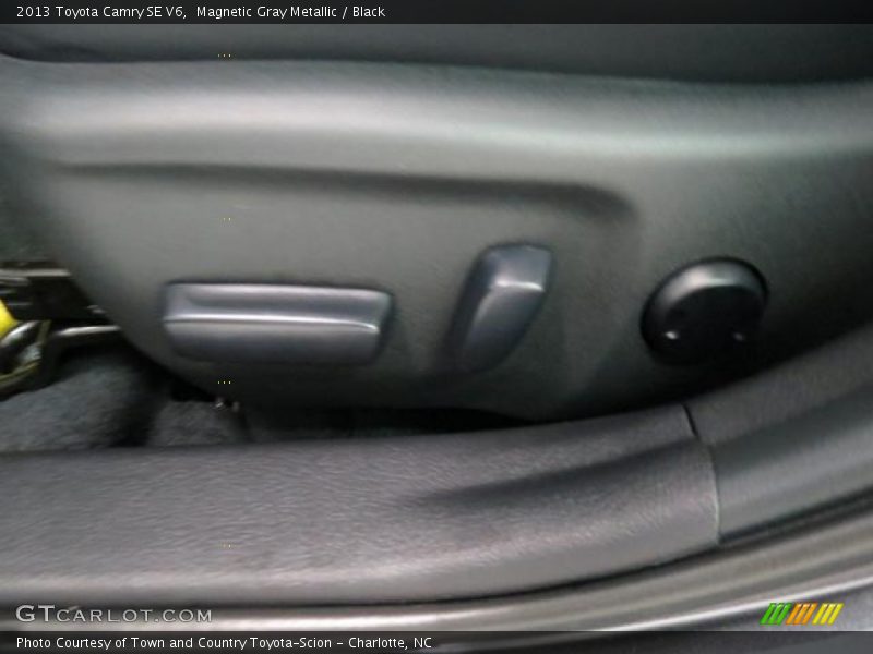 Magnetic Gray Metallic / Black 2013 Toyota Camry SE V6