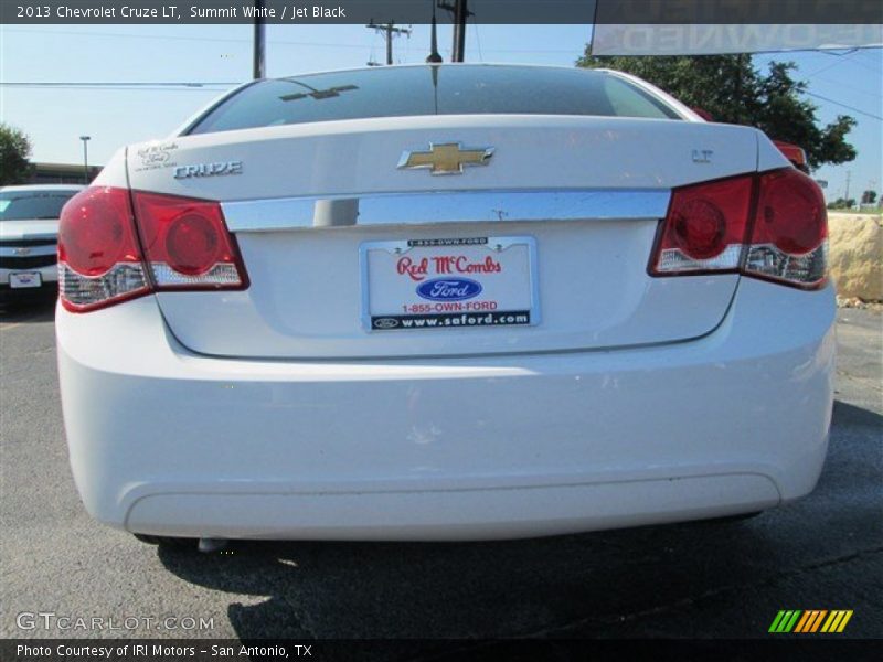 Summit White / Jet Black 2013 Chevrolet Cruze LT