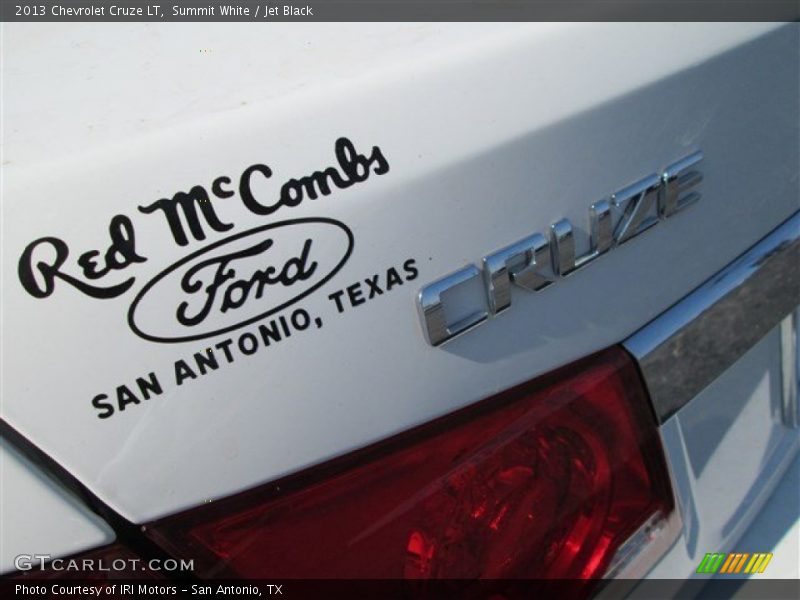 Summit White / Jet Black 2013 Chevrolet Cruze LT