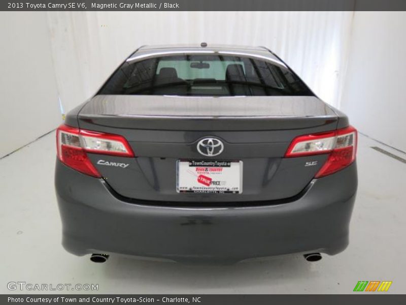 Magnetic Gray Metallic / Black 2013 Toyota Camry SE V6
