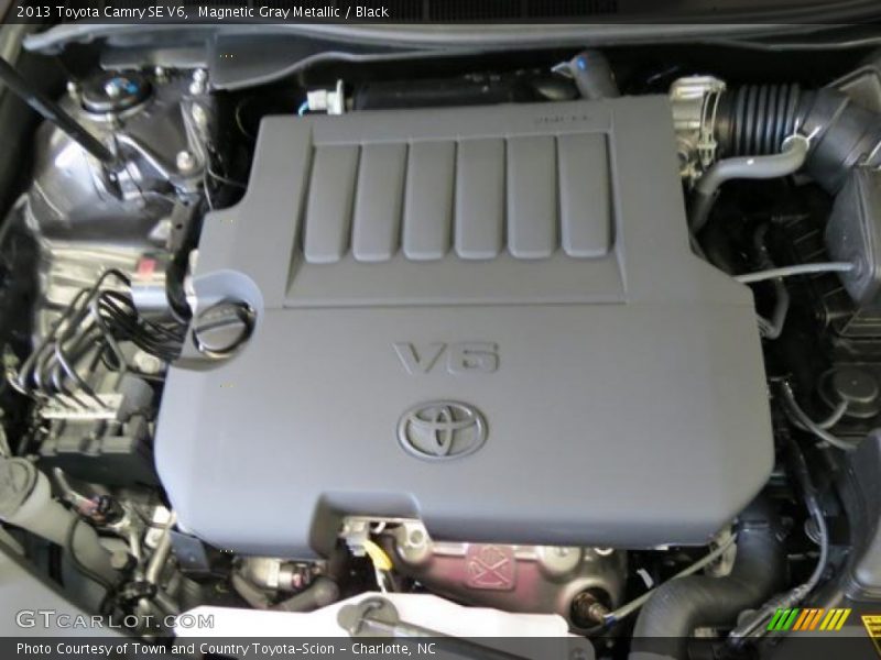 Magnetic Gray Metallic / Black 2013 Toyota Camry SE V6
