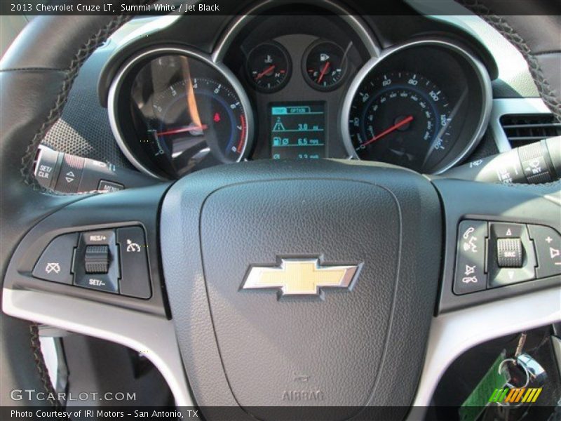 Summit White / Jet Black 2013 Chevrolet Cruze LT