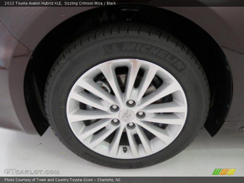 Sizzling Crimson Mica / Black 2013 Toyota Avalon Hybrid XLE