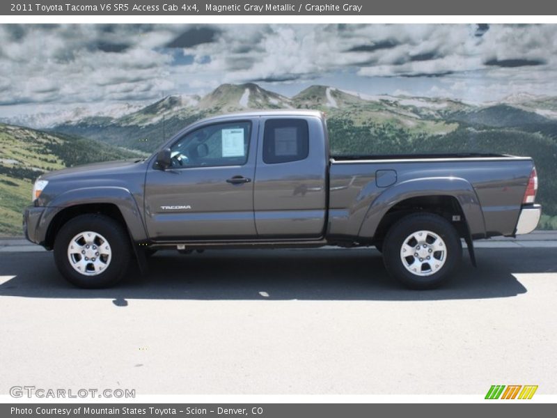 Magnetic Gray Metallic / Graphite Gray 2011 Toyota Tacoma V6 SR5 Access Cab 4x4