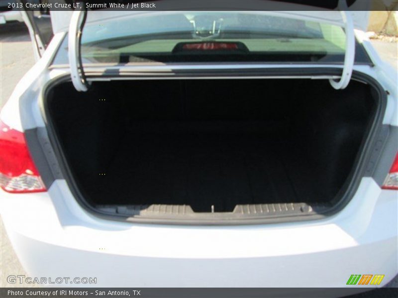 Summit White / Jet Black 2013 Chevrolet Cruze LT