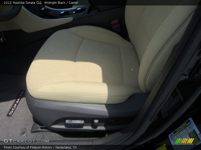 Midnight Black / Camel 2013 Hyundai Sonata GLS