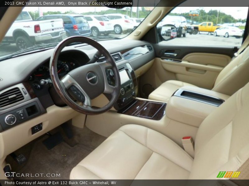 Onyx Black / Cocoa/Light Cashmere 2013 GMC Yukon XL Denali AWD