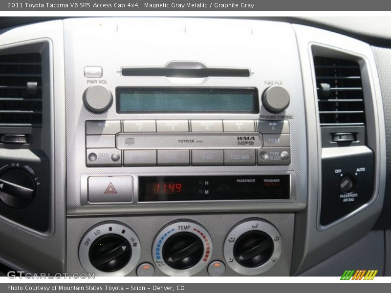Magnetic Gray Metallic / Graphite Gray 2011 Toyota Tacoma V6 SR5 Access Cab 4x4