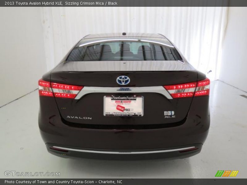 Sizzling Crimson Mica / Black 2013 Toyota Avalon Hybrid XLE