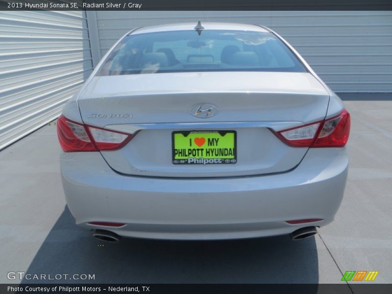 Radiant Silver / Gray 2013 Hyundai Sonata SE