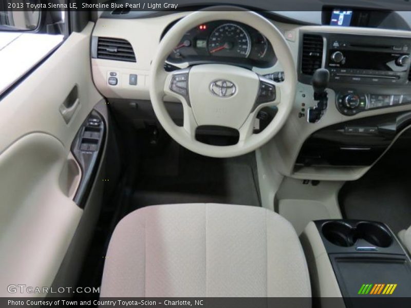 Shoreline Blue Pearl / Light Gray 2013 Toyota Sienna LE