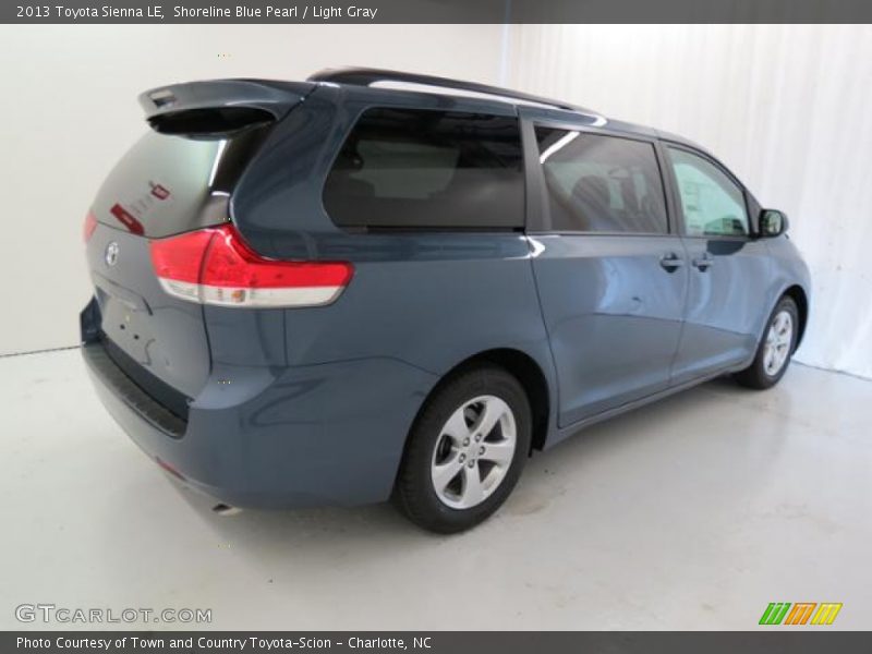 Shoreline Blue Pearl / Light Gray 2013 Toyota Sienna LE