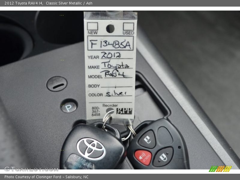 Classic Silver Metallic / Ash 2012 Toyota RAV4 I4