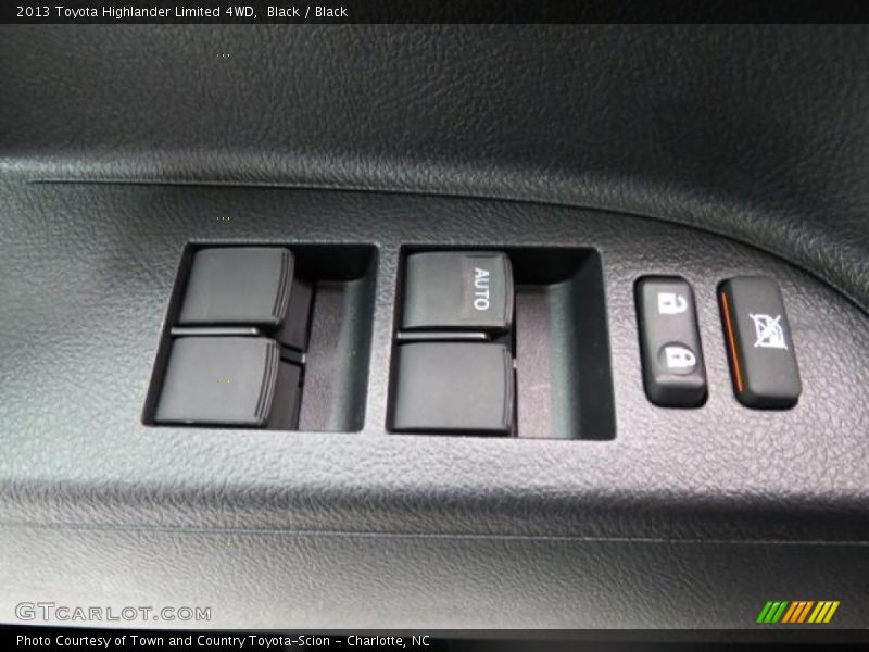 Black / Black 2013 Toyota Highlander Limited 4WD