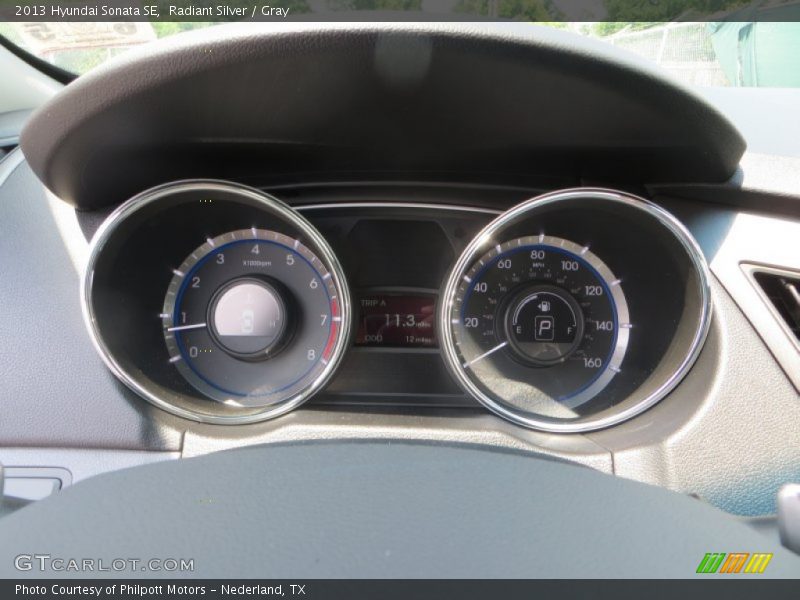 Radiant Silver / Gray 2013 Hyundai Sonata SE