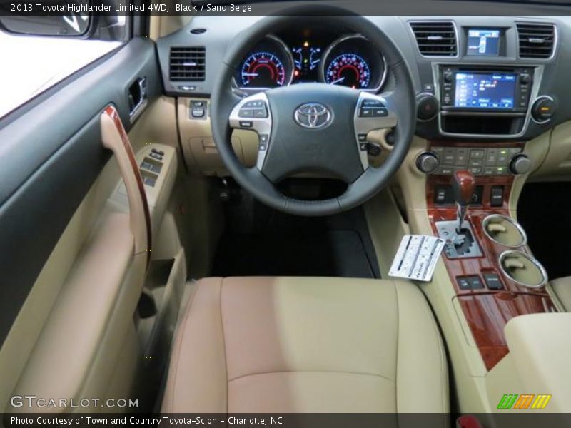 Black / Sand Beige 2013 Toyota Highlander Limited 4WD