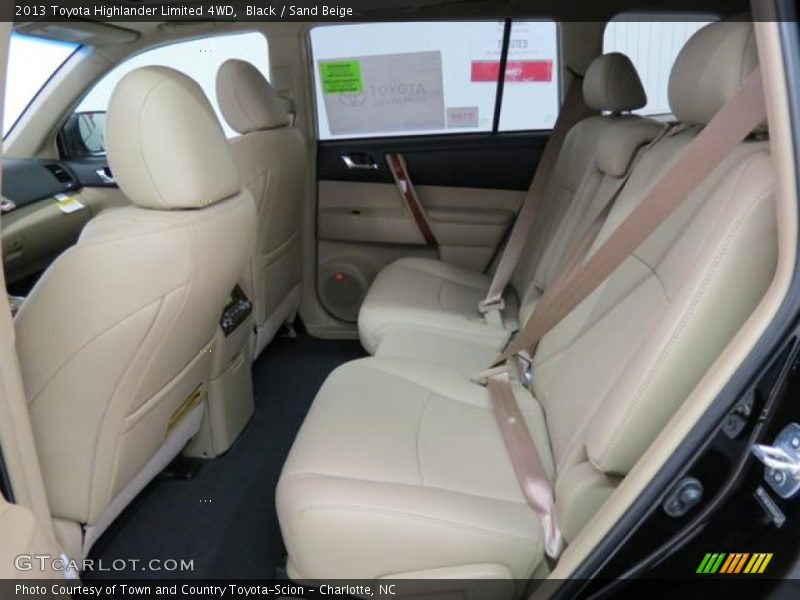 Black / Sand Beige 2013 Toyota Highlander Limited 4WD