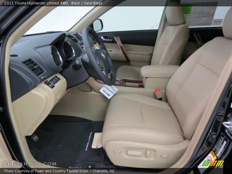 Black / Sand Beige 2013 Toyota Highlander Limited 4WD