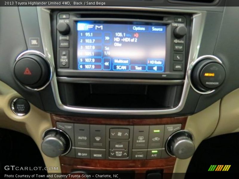 Black / Sand Beige 2013 Toyota Highlander Limited 4WD