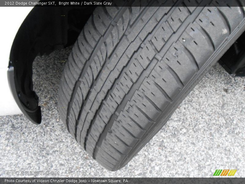 Bright White / Dark Slate Gray 2012 Dodge Challenger SXT