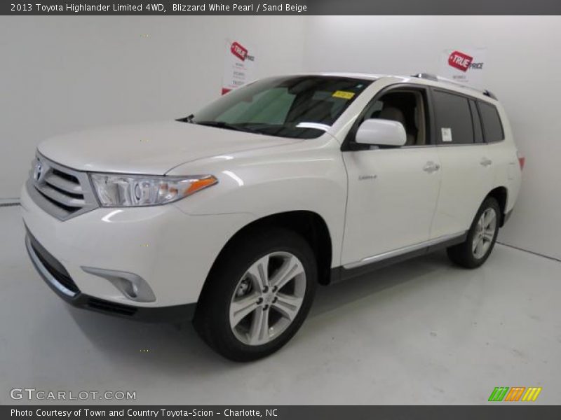 Blizzard White Pearl / Sand Beige 2013 Toyota Highlander Limited 4WD