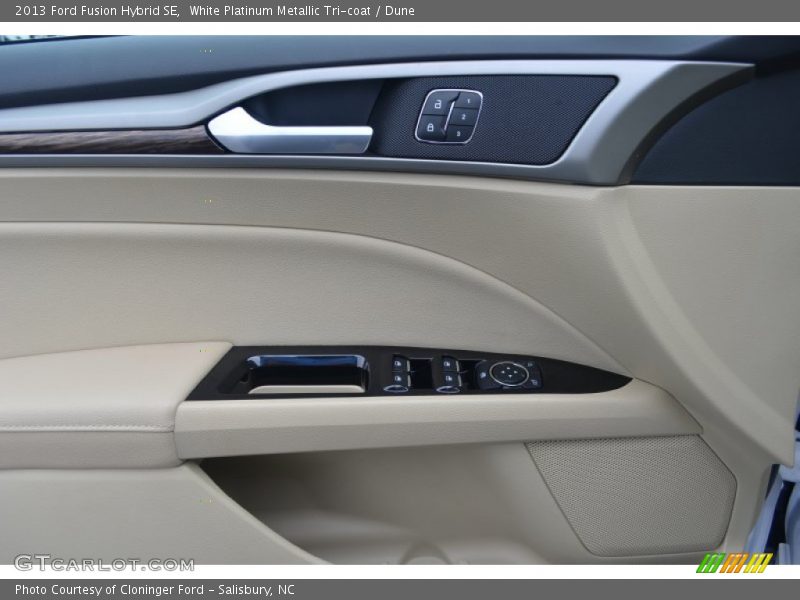 White Platinum Metallic Tri-coat / Dune 2013 Ford Fusion Hybrid SE