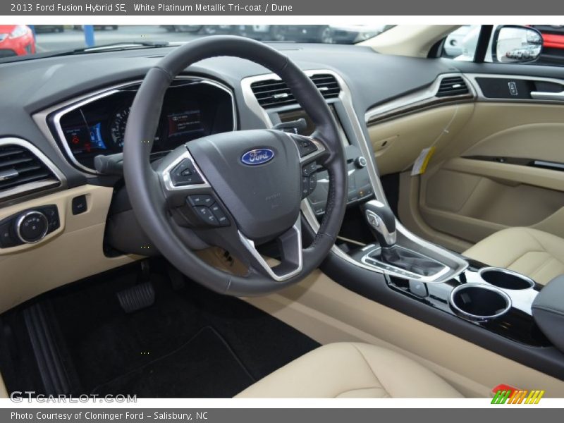 White Platinum Metallic Tri-coat / Dune 2013 Ford Fusion Hybrid SE