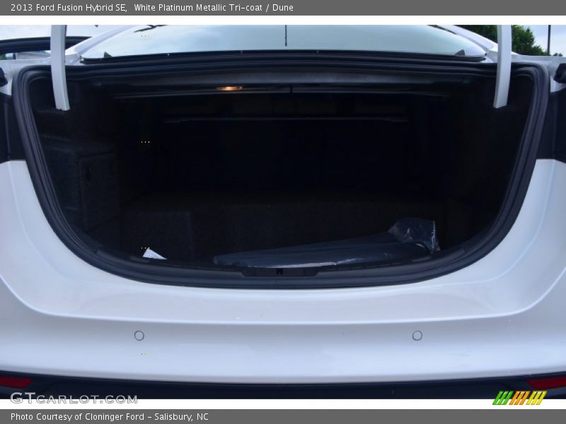 White Platinum Metallic Tri-coat / Dune 2013 Ford Fusion Hybrid SE