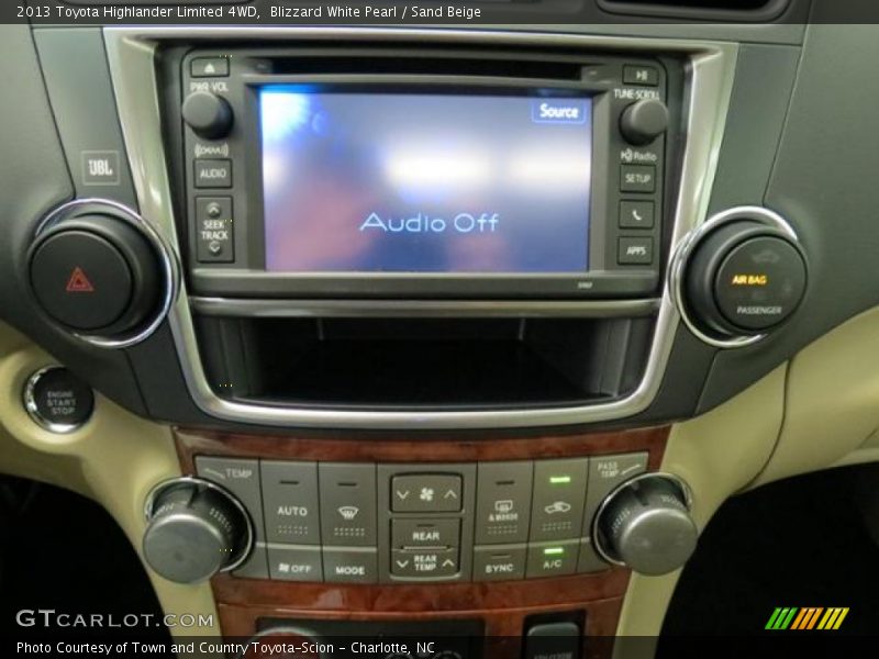 Blizzard White Pearl / Sand Beige 2013 Toyota Highlander Limited 4WD