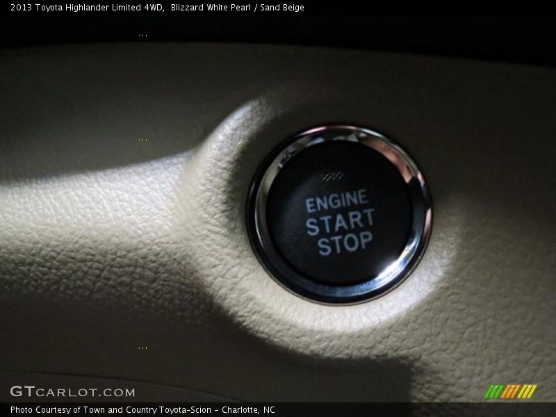 Blizzard White Pearl / Sand Beige 2013 Toyota Highlander Limited 4WD