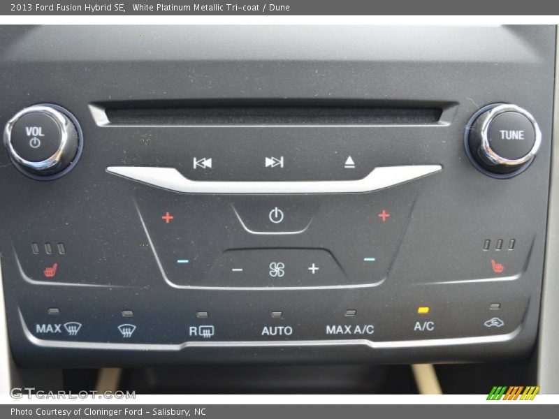White Platinum Metallic Tri-coat / Dune 2013 Ford Fusion Hybrid SE