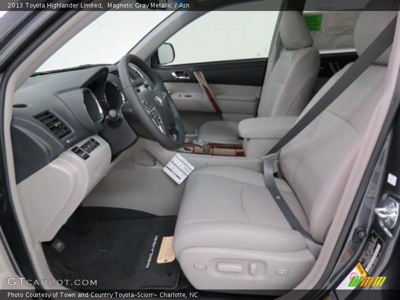 Magnetic Gray Metallic / Ash 2013 Toyota Highlander Limited