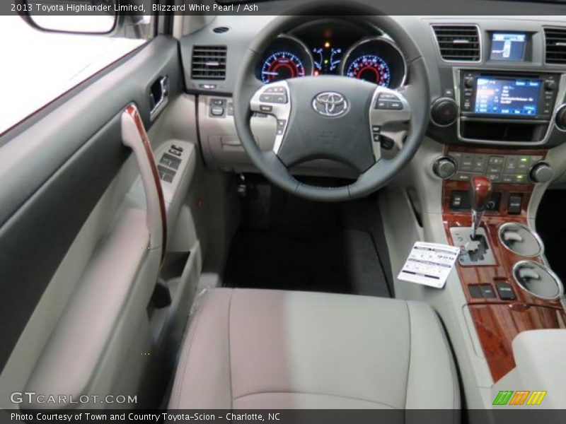Blizzard White Pearl / Ash 2013 Toyota Highlander Limited