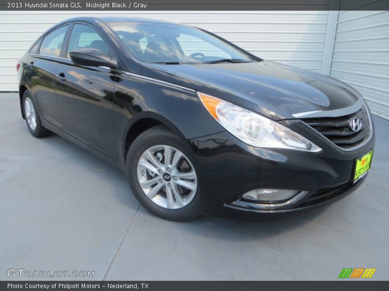 Midnight Black / Gray 2013 Hyundai Sonata GLS
