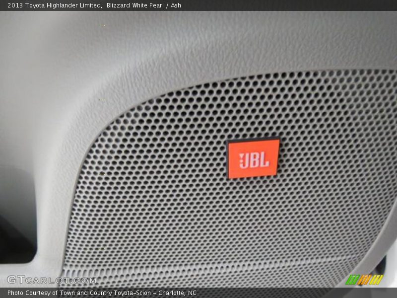 Blizzard White Pearl / Ash 2013 Toyota Highlander Limited