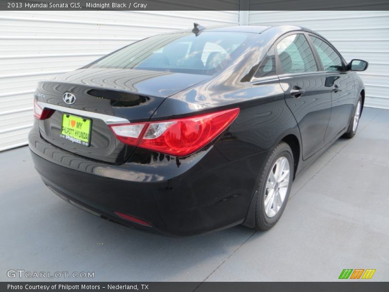 Midnight Black / Gray 2013 Hyundai Sonata GLS