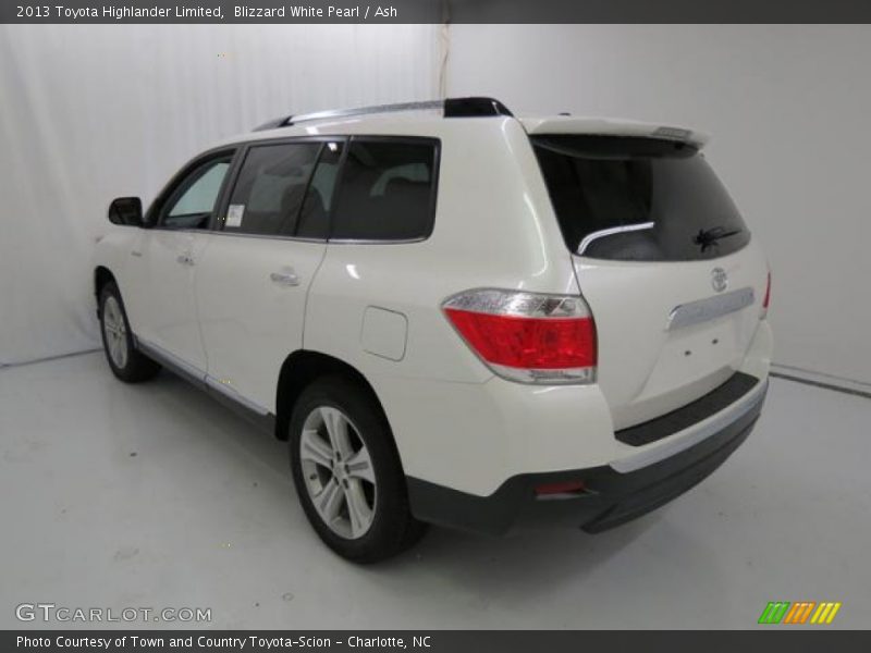 Blizzard White Pearl / Ash 2013 Toyota Highlander Limited
