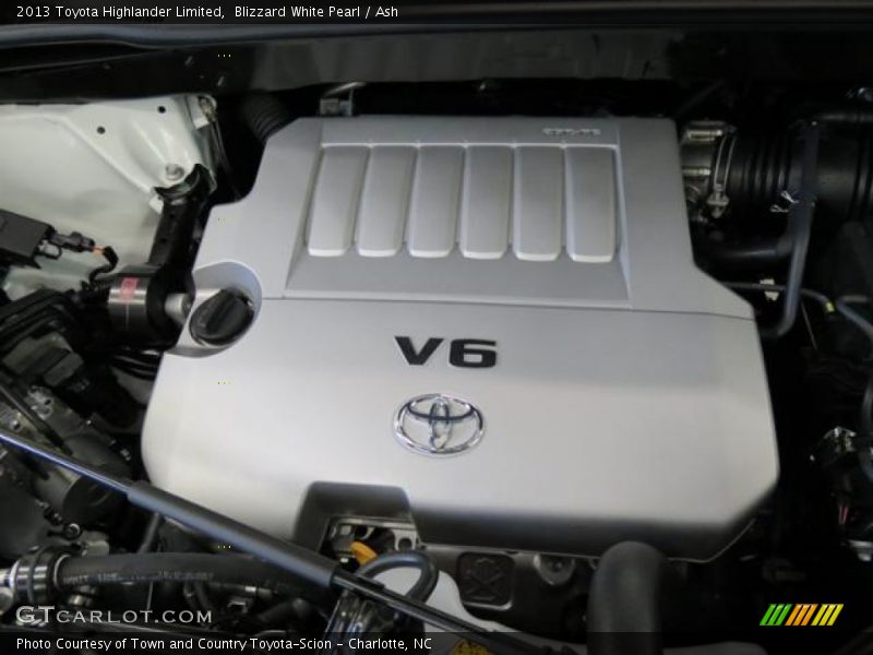 Blizzard White Pearl / Ash 2013 Toyota Highlander Limited